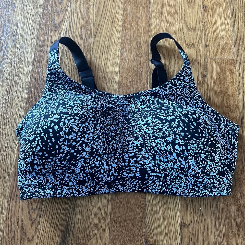 Lululemon In Alignment Bra Light Support 36 DD